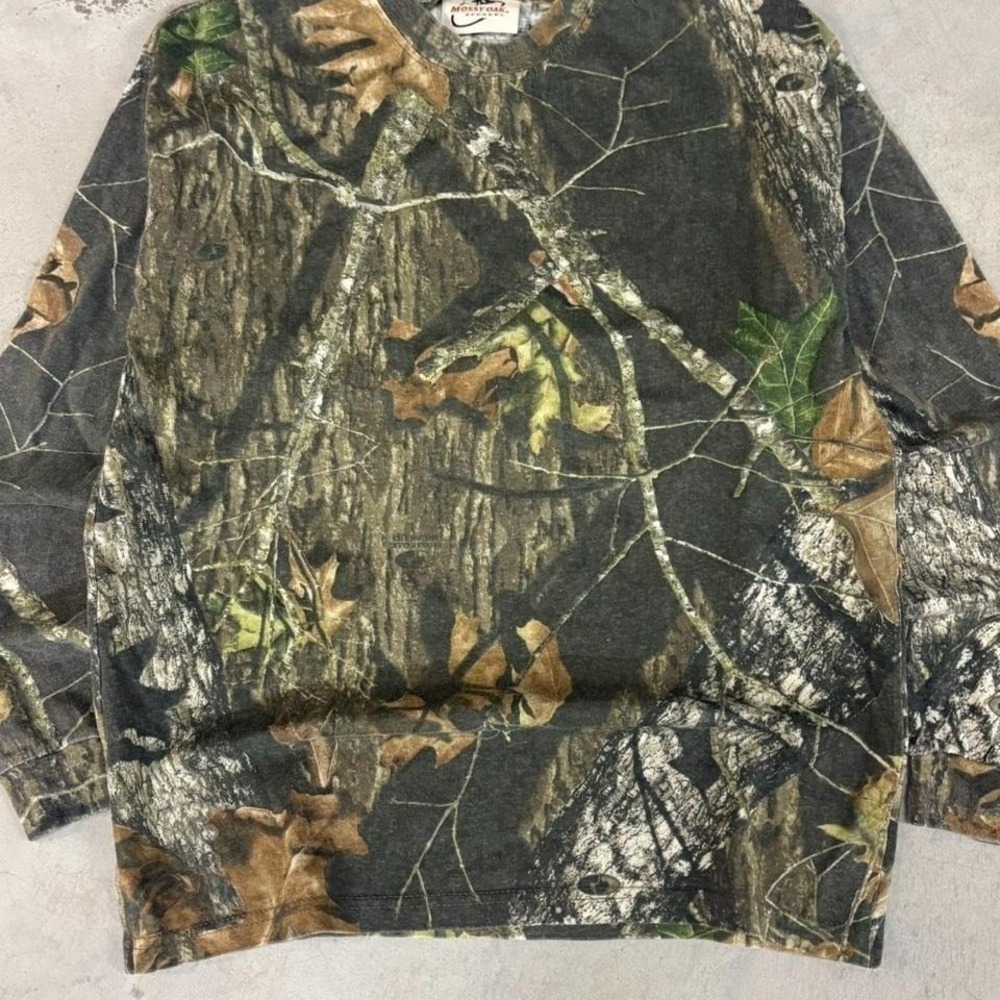 2000s y2k realtree camo long sleeve tee